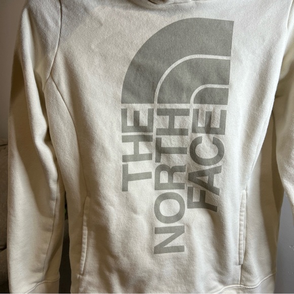The North Face Trivert Pullover Hoodie beige front pouch pocket women size M - Picture 2 of 16